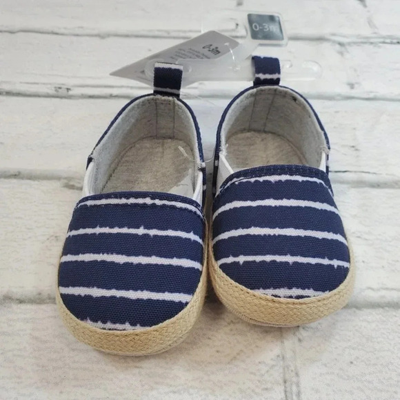 INFANT Blue and White Stripe Soft Sole Baby Shoes. - Picture 2 of 6